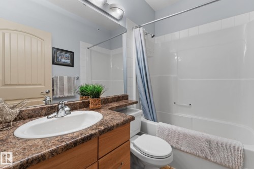 302 2503 Hanna Crescent, Edmonton, AB - Indoor Photo Showing Bathroom