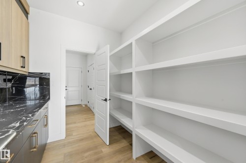 95 Edgefield Way, St. Albert, AB - Indoor With Storage