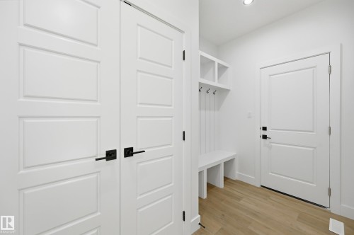 95 Edgefield Way, St. Albert, AB - Indoor Photo Showing Other Room