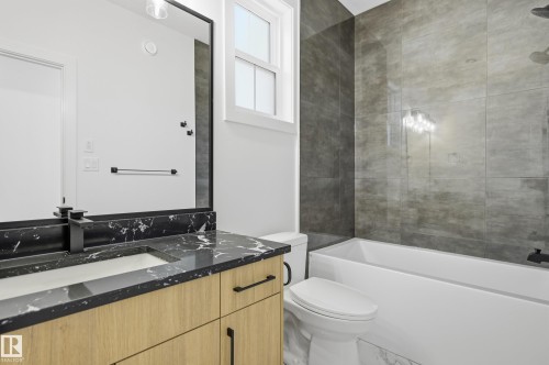95 Edgefield Way, St. Albert, AB - Indoor Photo Showing Bathroom