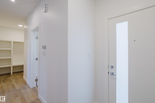 132 Mitchell Bend, Leduc, AB - Indoor Photo Showing Other Room