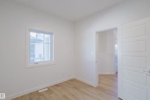 132 Mitchell Bend, Leduc, AB - Indoor Photo Showing Other Room