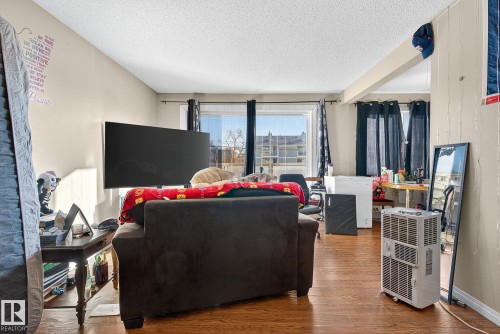 204 11019 107 Street, Edmonton, AB - Indoor