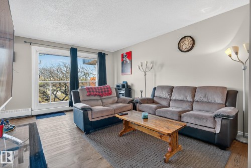 405 11019 107 Street, Edmonton, AB - Indoor Photo Showing Living Room