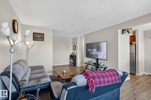 405 11019 107 Street, Edmonton, AB - Indoor Photo Showing Living Room