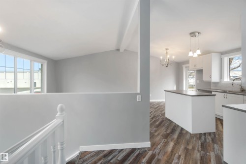 5039 49 Street, Gibbons, AB - Indoor Photo Showing Kitchen