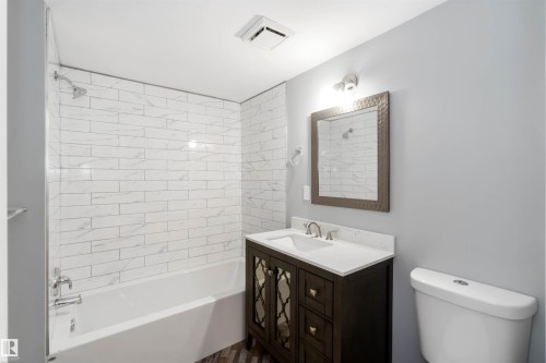 5039 49 Street, Gibbons, AB - Indoor Photo Showing Bathroom