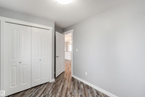 5039 49 Street, Gibbons, AB - Indoor Photo Showing Other Room