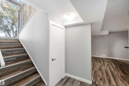 5039 49 Street, Gibbons, AB - Indoor Photo Showing Other Room