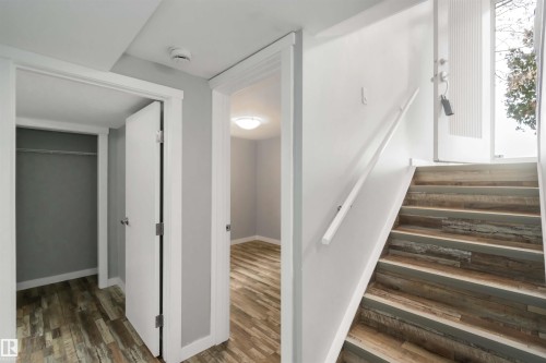 5039 49 Street, Gibbons, AB - Indoor Photo Showing Other Room