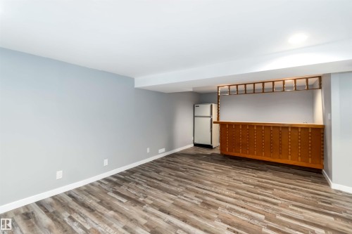 5039 49 Street, Gibbons, AB - Indoor Photo Showing Other Room