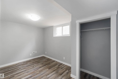 5039 49 Street, Gibbons, AB - Indoor Photo Showing Other Room