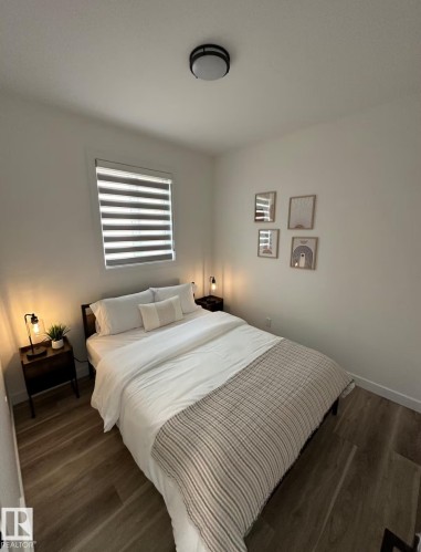 11315 95A Street, Edmonton, AB - Indoor Photo Showing Bedroom