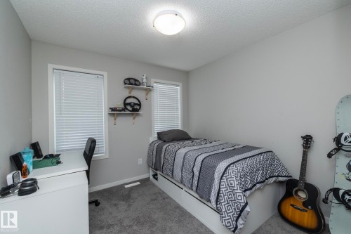 17147 49 Street, Edmonton, AB - Indoor Photo Showing Bedroom
