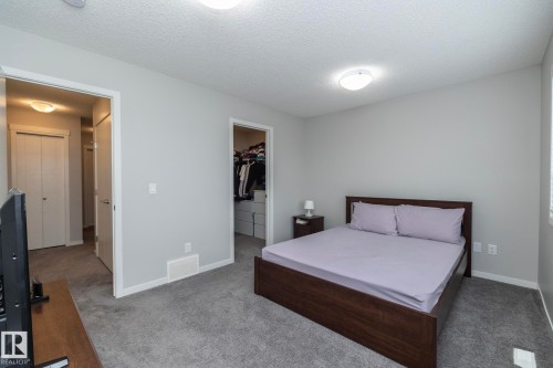 17147 49 Street, Edmonton, AB - Indoor Photo Showing Bedroom