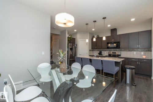 17147 49 Street, Edmonton, AB - Indoor Photo Showing Dining Room