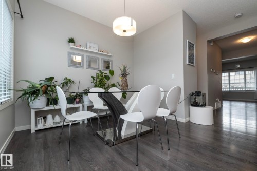 17147 49 Street, Edmonton, AB - Indoor Photo Showing Dining Room