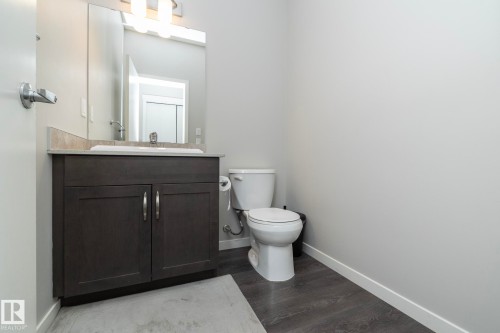 17147 49 Street, Edmonton, AB - Indoor Photo Showing Bathroom
