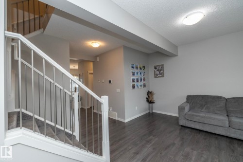 17147 49 Street, Edmonton, AB - Indoor Photo Showing Other Room