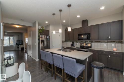 17147 49 Street, Edmonton, AB - Indoor Photo Showing Kitchen With Double Sink With Upgraded Kitchen