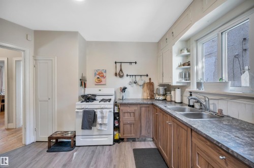 11109 81 Avenue, Edmonton, AB - Indoor Photo Showing Kitchen With Double Sink