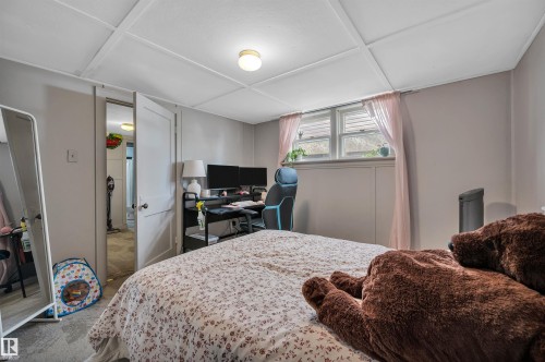 11109 81 Avenue, Edmonton, AB - Indoor Photo Showing Bedroom
