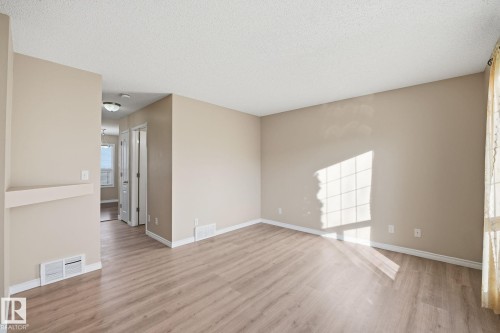 40 Birchglen Crescent, Leduc, AB - Indoor Photo Showing Other Room