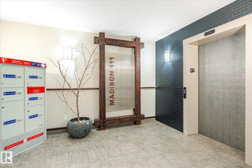303 9910 111 Street, Edmonton, AB - Indoor Photo Showing Other Room