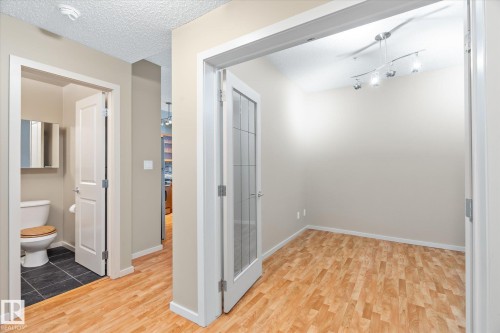303 9910 111 Street, Edmonton, AB - Indoor