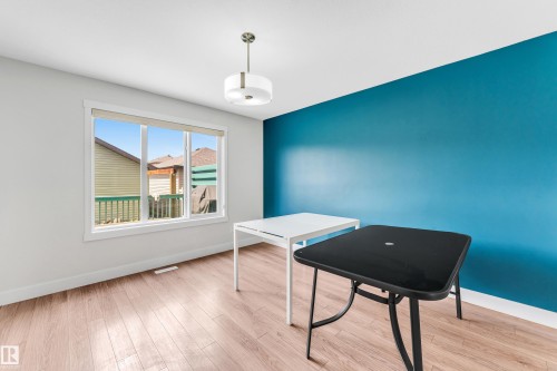 1544 21 Street, Edmonton, AB - Indoor Photo Showing Other Room