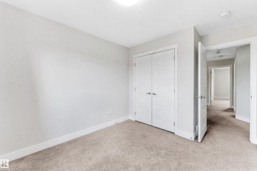 1544 21 Street, Edmonton, AB - Indoor Photo Showing Other Room