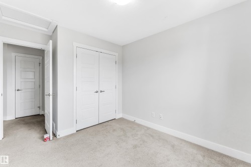 1544 21 Street, Edmonton, AB - Indoor Photo Showing Other Room