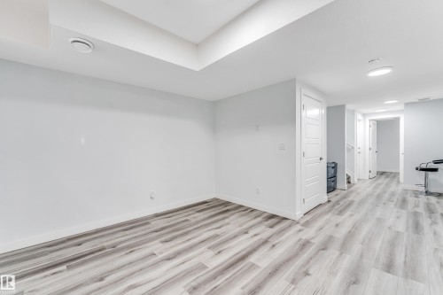 1544 21 Street, Edmonton, AB - Indoor Photo Showing Other Room