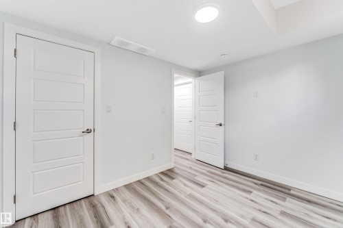 1544 21 Street, Edmonton, AB - Indoor Photo Showing Other Room
