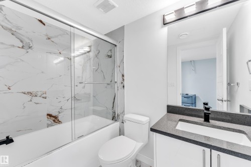 1544 21 Street, Edmonton, AB - Indoor Photo Showing Bathroom