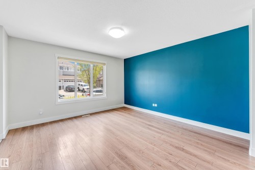 1544 21 Street, Edmonton, AB - Indoor Photo Showing Other Room