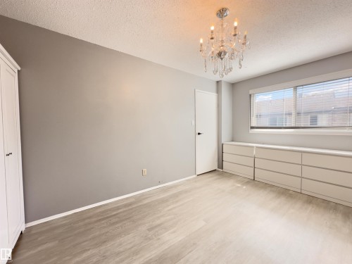 858 Erin Place, Edmonton, AB - Indoor Photo Showing Other Room