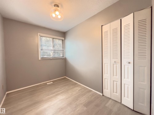 858 Erin Place, Edmonton, AB - Indoor Photo Showing Other Room