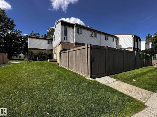 858 Erin Place, Edmonton, AB - Outdoor