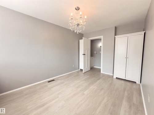 858 Erin Place, Edmonton, AB - Indoor Photo Showing Other Room