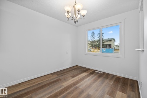 137 Londonderry Square, Edmonton, AB - Indoor Photo Showing Other Room
