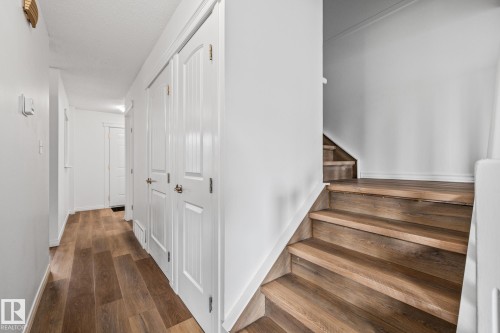 137 Londonderry Square, Edmonton, AB - Indoor Photo Showing Other Room