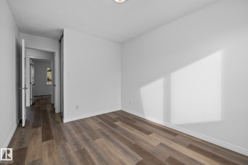 137 Londonderry Square, Edmonton, AB - Indoor Photo Showing Other Room