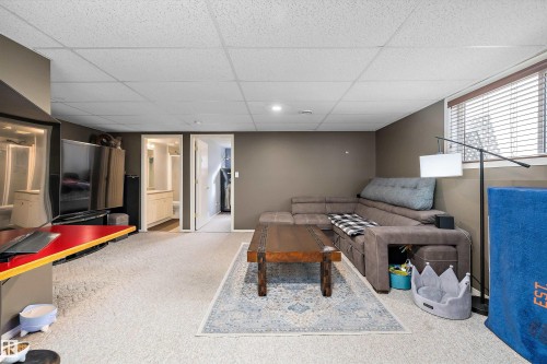 20 11717 9B Avenue, Edmonton, AB - Indoor