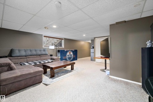 20 11717 9B Avenue, Edmonton, AB - Indoor