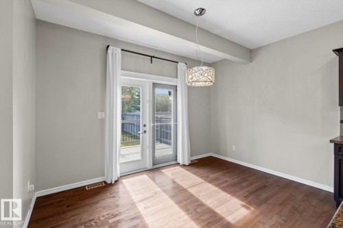 716 Adams Way, Edmonton, AB - Indoor Photo Showing Other Room