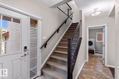 716 Adams Way, Edmonton, AB - Indoor Photo Showing Other Room