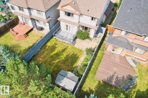 716 Adams Way, Edmonton, AB - Outdoor