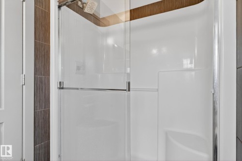 5514 Crabapple Loop, Edmonton, AB - Indoor Photo Showing Bathroom
