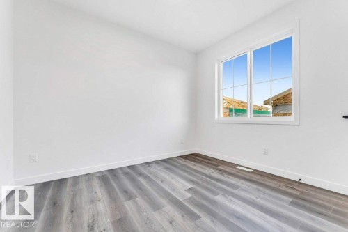 22 Westwyck Link, Spruce Grove, AB - Indoor Photo Showing Other Room